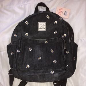 NWT Ivory Ella Daisy Embroidered Backpack